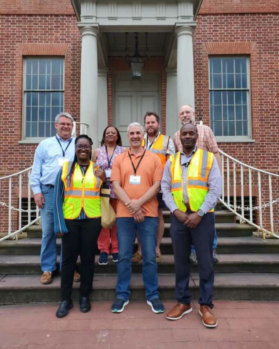 FHWA's North Carolina Division is wearing orange in support of #WorkZone safety. #Orange4Safety #OrangeForSafety #NWZAW #NWZAW2024 #SafeWorkZonesForAll #SafeWorkZones