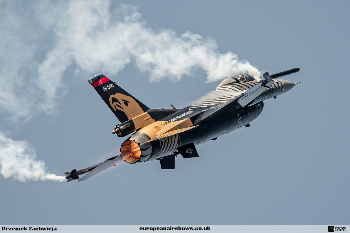 EuroAirshow tweet picture