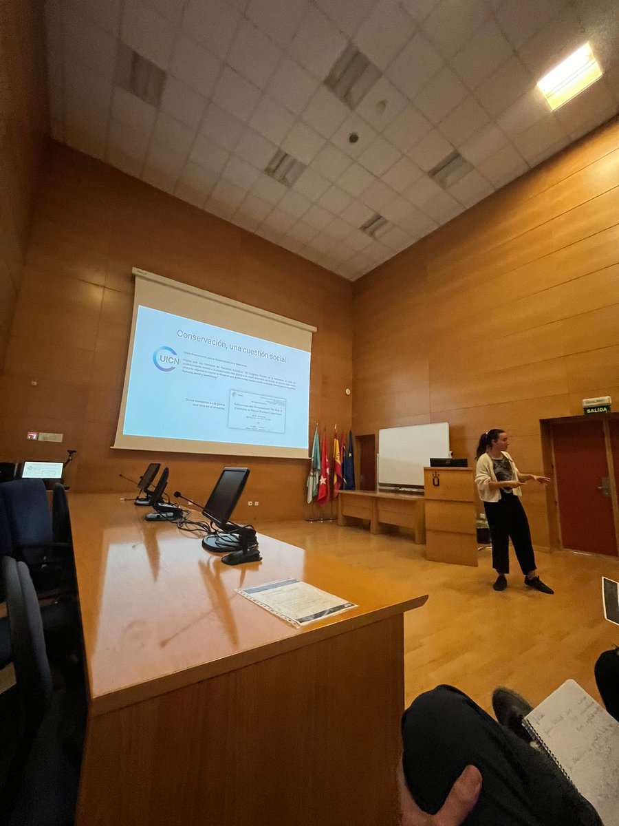 SymposiumBES's tweet photo. Para concluir la segunda jornada de #BES2024, Esther Hernández nos revela "Los patrones de percepción social de ecosistemas en el ámbito de la gestión ambiental de España" https://t.co/soA49NZqQS