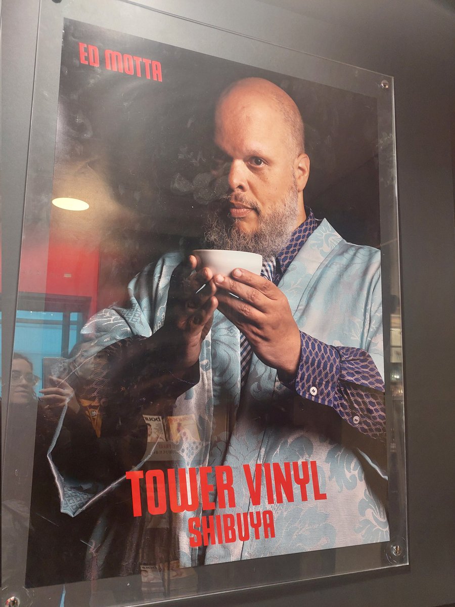 aí vc vai ver e o no Japão tem um poster gigante do Ed Motta na maior loja de discos do país