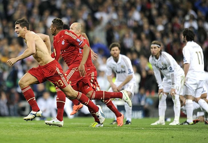 YihiRM's tweet photo. El Madrid perdió una tanda de penaltis con Xabi Alonso, Cristiano Ronaldo, Sergio Ramos, Kaka como lanzadores y Casillas de portero 

Ganó otra con Nacho, Lucas Vázquez, Rudiger, Modric, Bellingham tirando penaltis y Lunin de portero. https://t.co/5zAZKErDcR