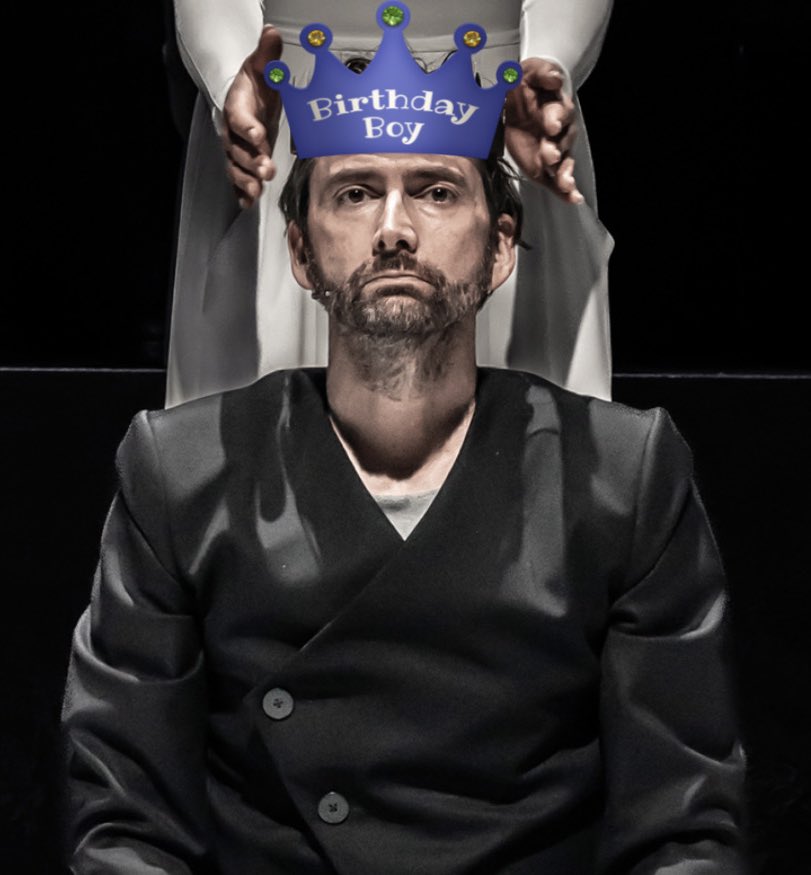 Since David didn’t win the Olivier award for his performance in Macbeth, he deserves at least a birthday crown 👑 

#HappyBirthdayDavidTennant