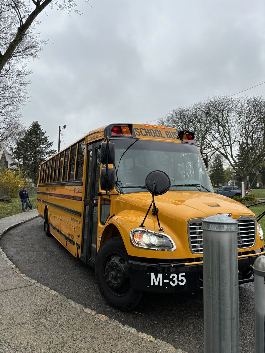 And they are off! We know our 7th Graders are going to have a great time at the Fairview Lake YMCA Camps. Thank you to all our teachers for working so hard to bring this wonderful experience back for our students. Can’t wait to hear all about it when they return! @WeAreMPSD