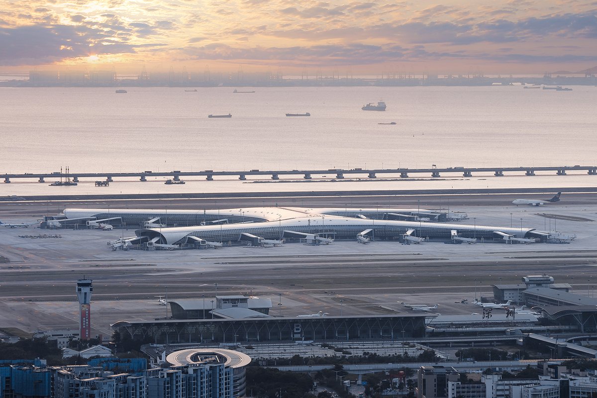 New Prix Versailles Award Winner Crowned the highest distinction of The World Prix Versailles Award 2023, the dynamic airport concourse highlights the creativity and reflection of local culture with ecological efficiency, showcasing the essence of Shenzhen. Project: Shenzhen…