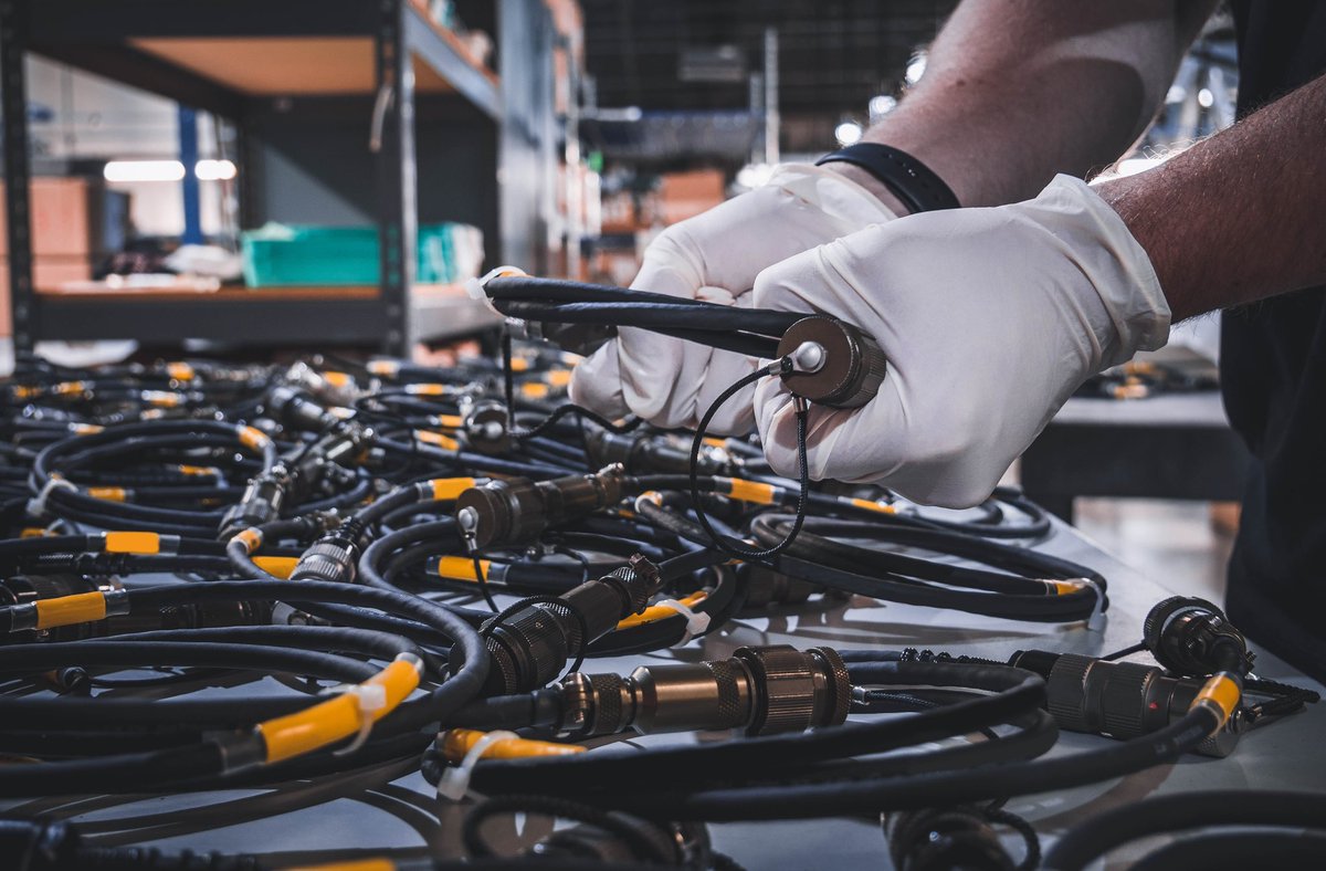 cdmincorporated's tweet photo. When it comes to precision manufacturing of value-added engineered cable assemblies, CDM has done it a million times! Check out what we can do for you https://t.co/rMW0X3gBvm #EngineeredCableAssemblies #ValueAdded #BoxBuilds #FiberOpticCables https://t.co/XhLqc8gCF2