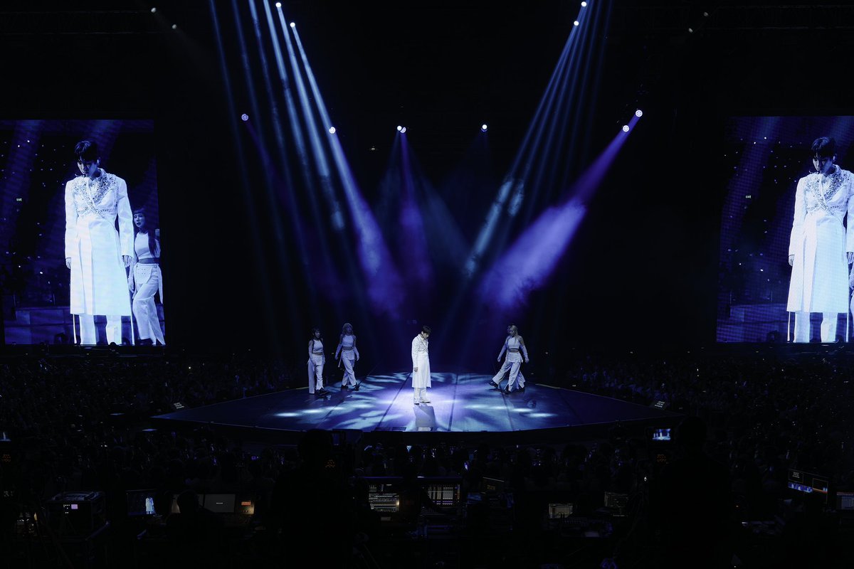 applewood_kr's tweet photo. 2024 BAEKHYUN ASIA TOUR
[Lonsdaleite] IN MANILA

Thank you for watching, EXO-Ls!
Manila, you made Baekhyun happy!
Till we meet again, see you soon! 🫶🏻

#백현 #BAEKHYUN 
#2024BAEKHYUNAsiaTour #Lonsdaleite
#APPLEWOOD #WilbrosLive https://t.co/yAWwc68XE5