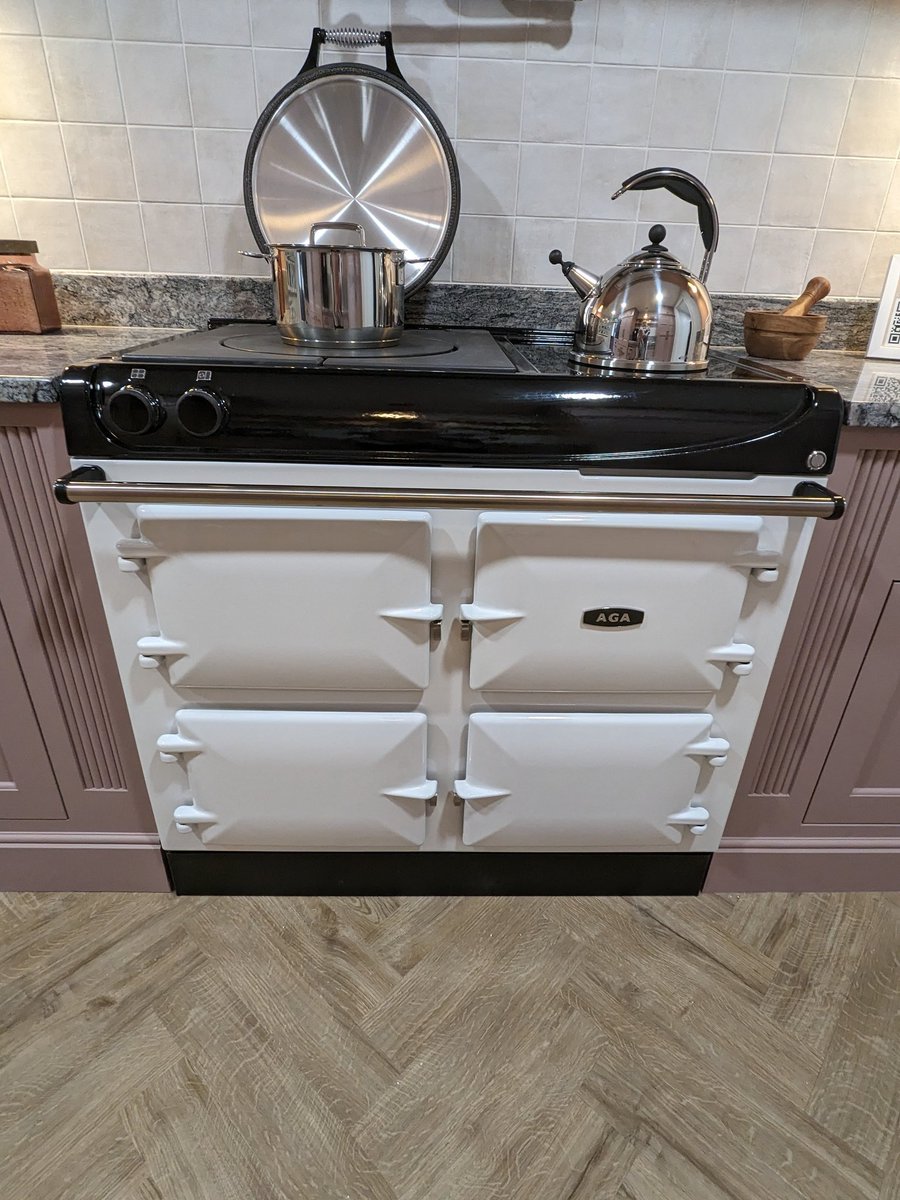 Experience the professional-grade quality of Fisher &amp; Paykel appliances at Macphersons Appliances Harborne. 

Renowned for their innovative features and sleek design, Fisher &amp; Paykel enhance any kitchen's functionality and aesthetic. 

Explore our selection for the ultimate ki...