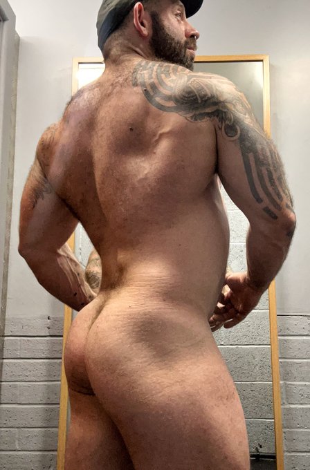 Watch Bull Barrett 🇬🇧💪🏻's leaked NSFW photo on TwXstars