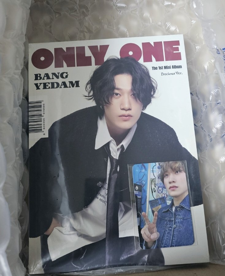 bangnana_dami's tweet photo. 최애돌!! Officially Cool 디싱 컴백으로 투표했더니 이런 선물도 주시고 감사합니다
앞으로도 잘 부탁드립니다😁 
알라딘 특전도 받았다! 알라딘도 감사해요ㅋ

#방예담 #BANGYEDAM 
#Officially_Cool 
#4월컴백_최애돌이앨범준대
#최애돌 #chaedol #이벤트당첨 https://t.co/L3nkIHpEKz
