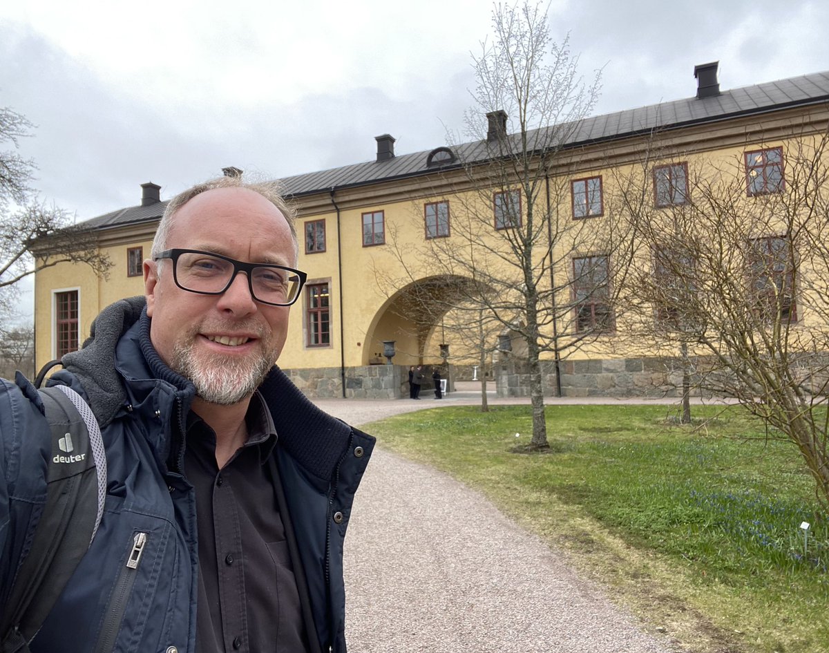 Greetings from the Swedish Collegium for Advanced Study (@SCAS_Uppsala ) where I talked about AI and democracy