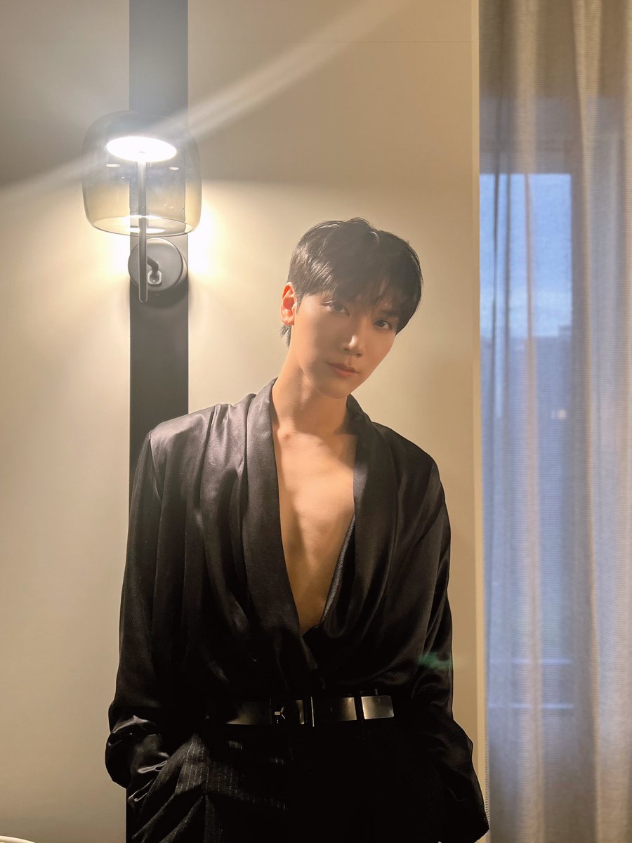 #TEN 

#李永钦 #텐 
#YSL #SaintLaurent
#NCT #WayV #威神V
#TENxSaintLaurent #SaintLaurentxTEN