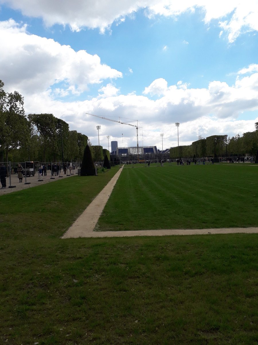 Sur le toit du musée du quai Branly, la vue sur Paris est imprenable !