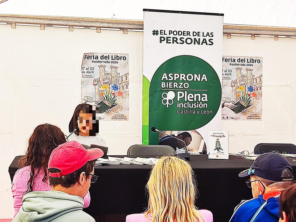 CEIPCampoCruz's tweet photo. Alumnos de nuestro centro participando esta mañana en la actividad “ Lecturas inclusivas”. https://t.co/v8yagquYYv