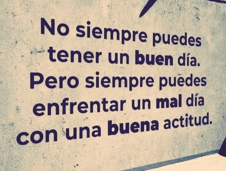 Respira profundo y cálmate antes de reaccionar ante una situación difícil, tómate un momento para respirar y calmar tus pensamientos. Esto nos ayuda a mantener la calma y a tomar mejor decisiones / ya tomaron su primer cafe?😍☕️🙌🏼