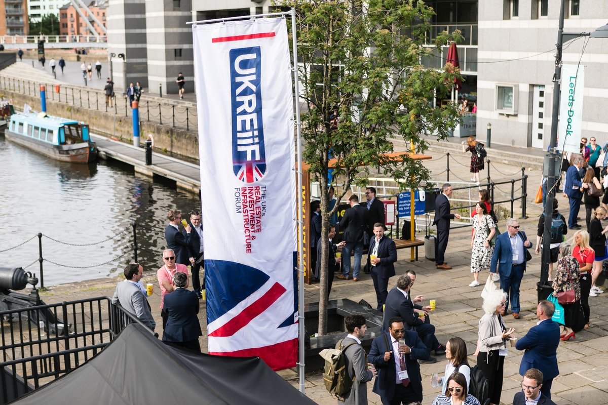 ⬆️ The Midlands are heading north this May... for @UKREiiF 2024! The #MidlandsEngine Partnership will have its biggest ever presence in Leeds this year with partners hosting sessions across the 3-day event including in our Pavilion🎪 Learn more➡️ shorturl.at/dhmuP