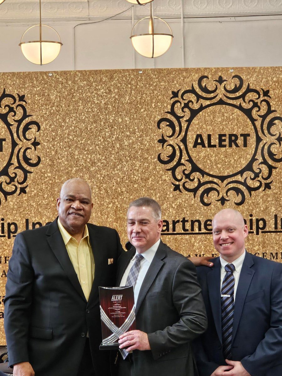 Thank you to Pastor Traynham and @ALERTAlbany for recognizing us as this year’s recipient of the Police & Law Enforcement Champion of the Year award.