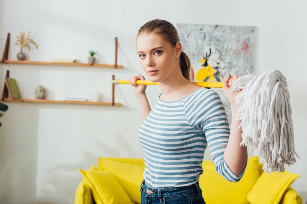 Whether you constantly clean your home, 🧹 or just give it a quick tidy before guests arrive, knowing a few useful cleaning tips can help make the process easier and more efficient. In this article, you will see a LocalInfoForYou.com/325193/house-c…