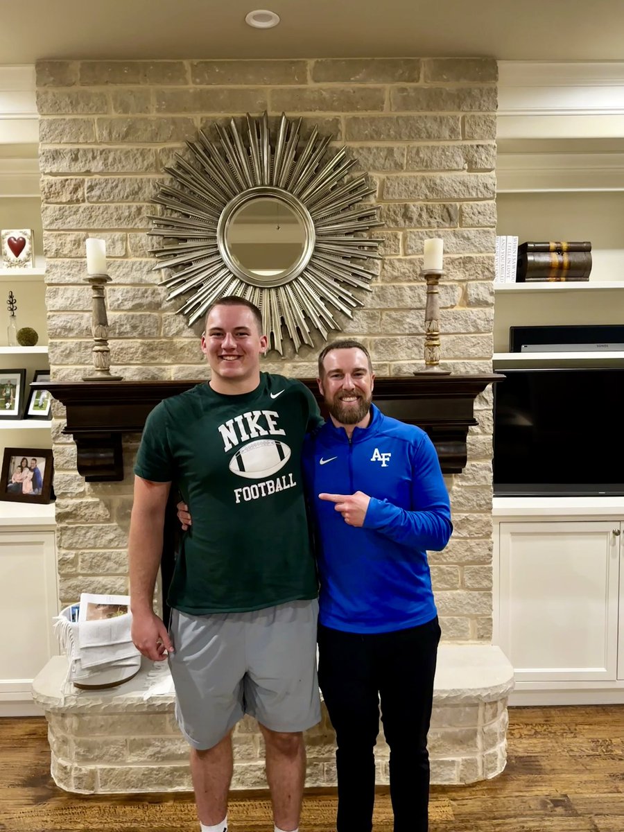 Thank you @coachskene3 for coming over to my house for dinner! I had a great time talking about @AF_Football! @5qpLinepride @coachrdodge @SLC_Recruiting