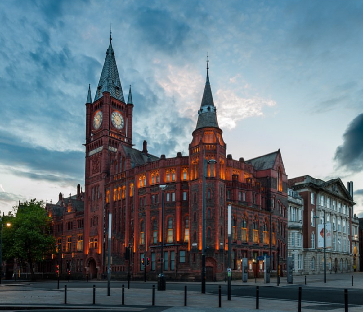 Liverpool’s Victoria Gallery and Museum voted best ‘hidden gem’ in new survey ⭐️ 👉 ow.ly/yBm950RiRkL