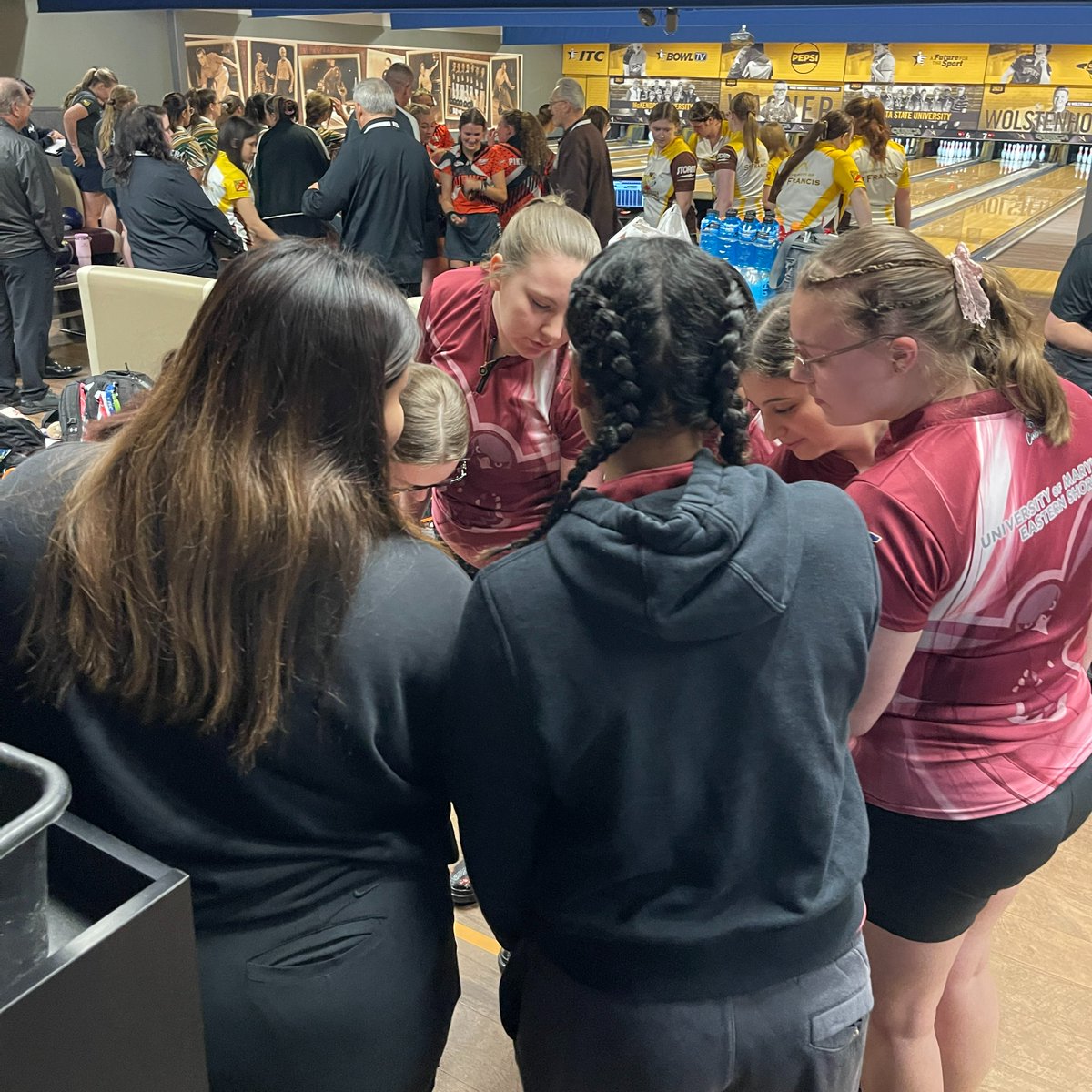 The UMES Bowling team kicks off the 2024 USBC National Championship with 24 Baker games to determine seeding for the bracketed portion later today! #HawkPride