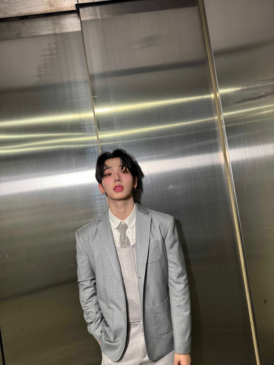 BOYNEXTDOOR_twt's tweet photo. 지구 바람 불
#BOYNEXTDOOR
#BOYNEXTDOOR_EWF 
#명재현 #보이넥스트도어
#JAEHYUN https://t.co/QW6GNNqmDU