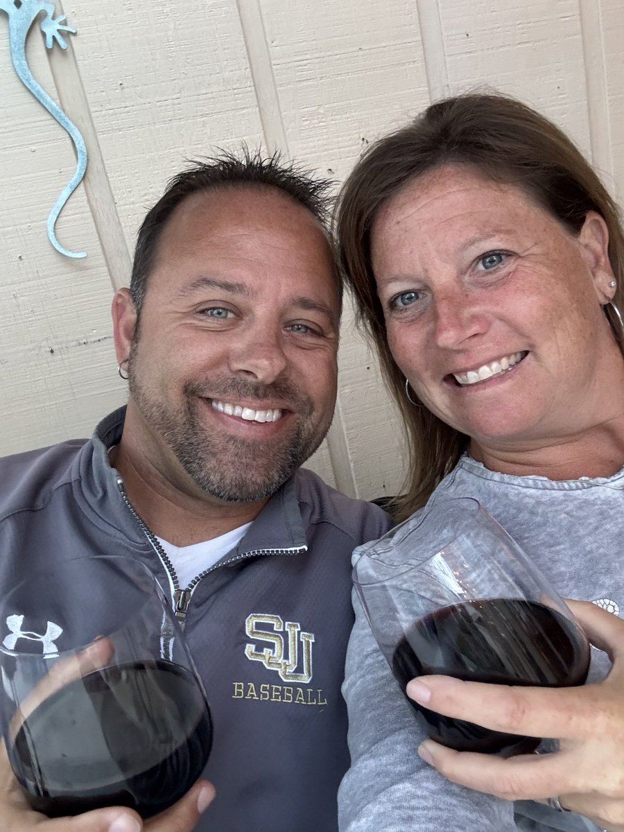 JasonToth19's tweet image. 26yrs ago today all my dreams came true. Loving every step of our life journey together and look forward to 30+yrs more. 💞💖💘