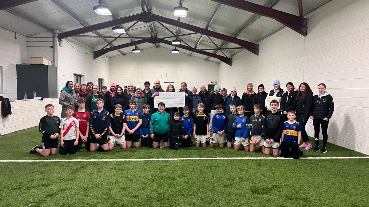 Upperchurch-Drombane GAA Club held their annual Moher Hill 7km Fun Run & Walk on December 31st in aid of @BreastCancerIre. Their fundraiser raised an amazing €3,500 for breast cancer research and awareness. Thank you to all involved for your fantastic support. @churchdrombane