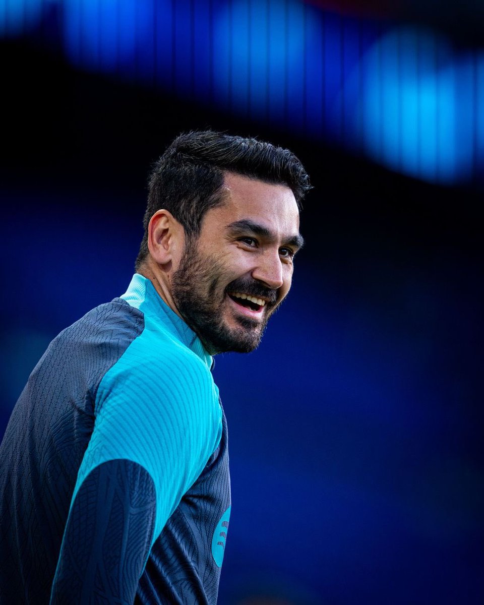 BarcaFRNews's tweet photo. Donnez lui le brassard. Le seul qui bouscule un vestiaire qui pense avoir accompli des choses pour ne pas accepter les critiques.

Le seul et unique vrai capitaine !

@IlkayGuendogan 💙❤️ https://t.co/sWMk1OxAzd