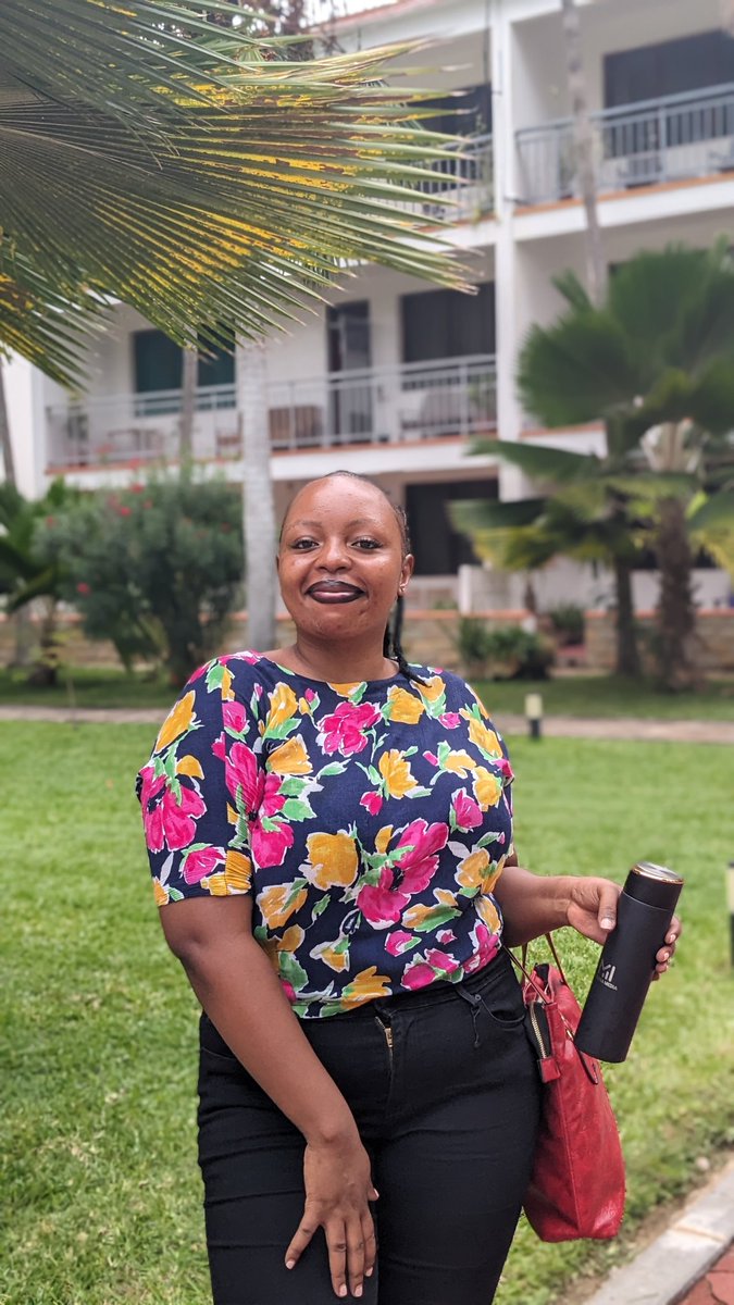 It is the will to change that motivates us to seek help. It is the fear of change that motivates us to resist the very help we seek ~ Harriet Lerner ✨