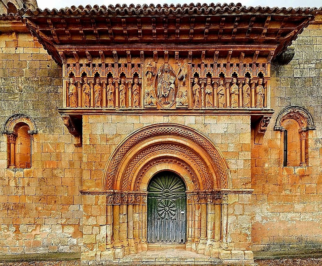 Hoy se celebra el Día Internacional de  los Monumentos y Sitios. En Castilla y León somos privilegiados por el patrimonio que atesoramos. Y en concreto debemos de estar orgullosos del patrimonio románico que tenemos.
<a href="/ICOMOS_esp/">ICOMOS España</a> <a href="/UNESCO_es/">UNESCO en español 🏛️#Educación #Ciencia #Cultura</a> <a href="/CyLEsVida/">Turismo Castilla y León</a> <a href="/patrimoniojcyl/">Patrimonio Castilla y León</a>