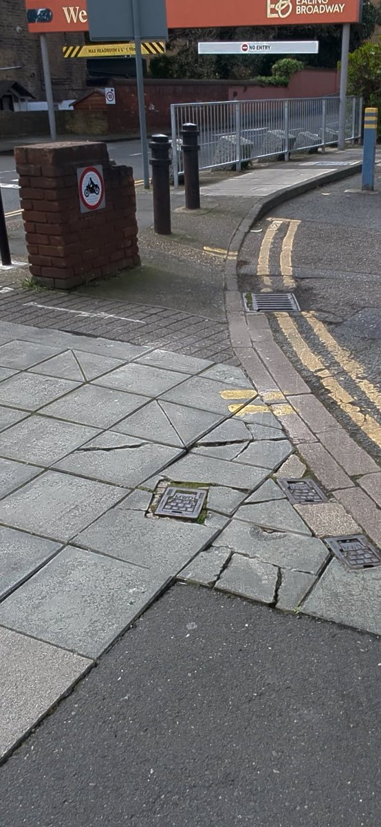 Windsor Road 
More good cycling news in Ealing, Thanks to @EalingCustSer help in escalating my request for the paving stones that had been destroyed by cars and were causing a danger to cyclists, have now been repaired. 'Every little helps'.