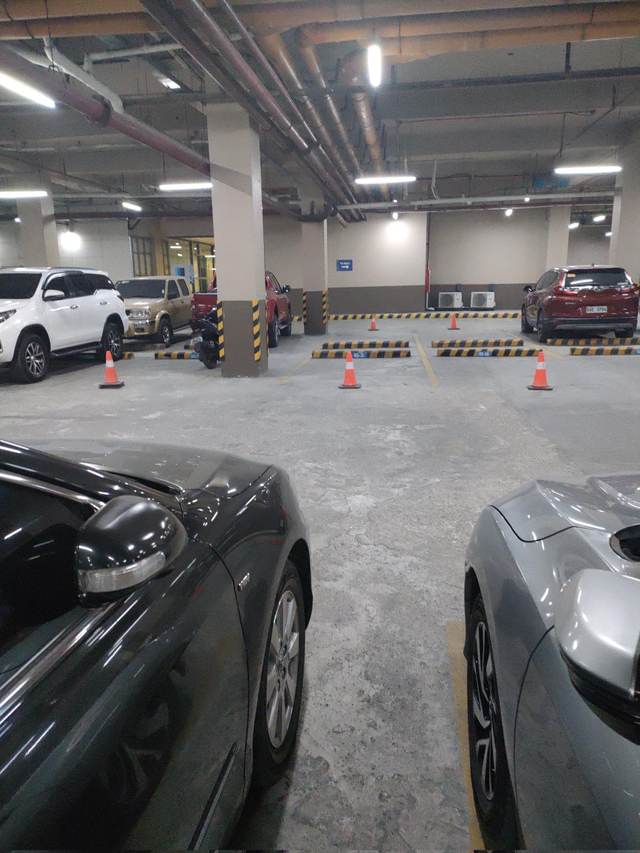 As a makakalimutin, I always take a picture of where I'm parked.