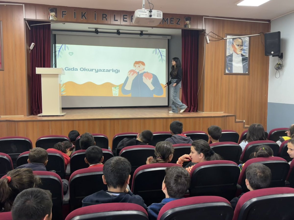 Okulumda Sağlıklı Besleniyorum Projesi kapsamında il/ilçe okullarımızda diyetisyenimiz tarafından ‘Gıda Okuryazarlığı’ eğitimi verilmektedir.

<a href="/tcmeb/">Millî Eğitim Bakanlığı</a> <a href="/Yusuf__Tekin/">Yusuf Tekin</a> <a href="/meb_dhgm/">Destek Hizmetleri Genel Müdürlüğü</a> <a href="/omurfatih/">Ömür Fatih Karakullukçu</a> <a href="/mebisgb/">İşyeri Sağlık ve Güvenlik Birimi Daire Başkanlığı</a> <a href="/ozkan_meb/">Özkan AVCI</a>