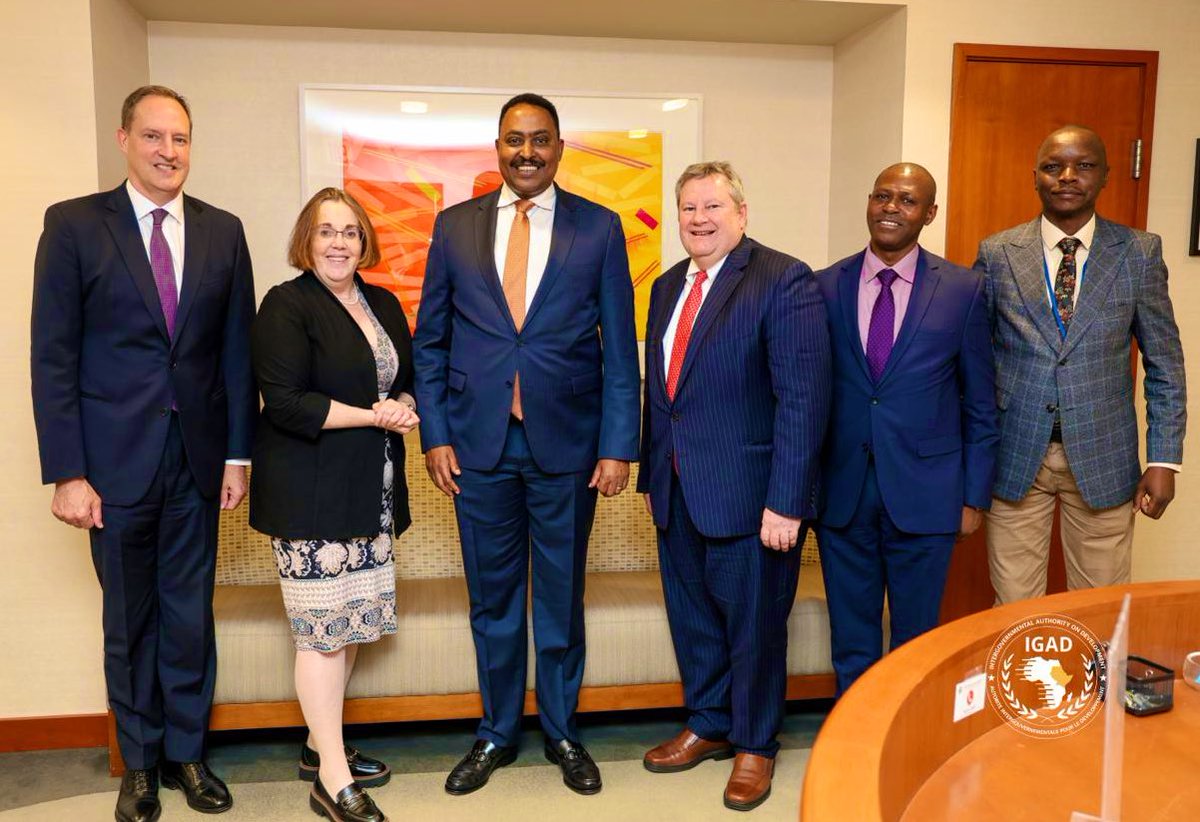 IGAD’s ES @DrWorkneh meeting with Assistant Secretary of State for African Affairs, Amb. Molly Phee yesterday. 

They discussed geopolitical & security situation in the region, particularly 👉🏾the #SudanCrisis

IGAD affirms commitment to foster regional stability,security & peace.
