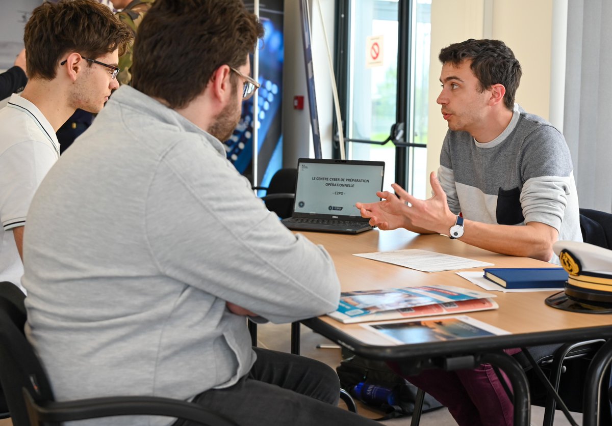 Commandement de la cyberdéfense tweet media