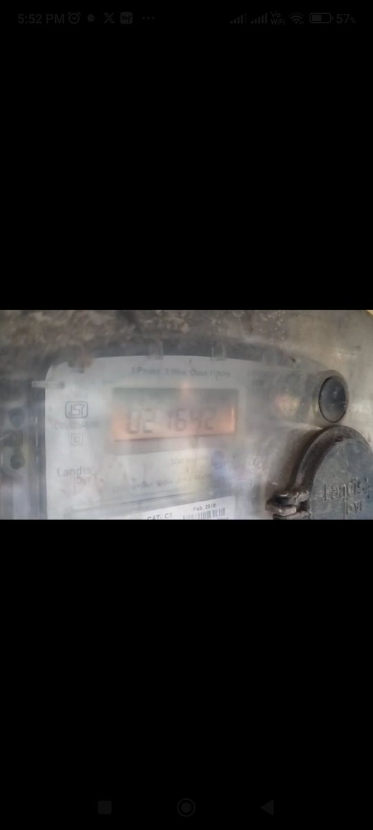 rastogi2008's tweet photo. @UPPCLLKO @MVVNLmd @mvvnlspn @mvvnlsahjahapur @AKSharmaOffice
Once again meter reader generated incorrect bill without visit. Actual meter reading: 21642 unit, 2.34kW. Reading input by him: 21524, 1kW. Please conduct dept. inquiry and register complaint. https://t.co/I2wHJv1M1L