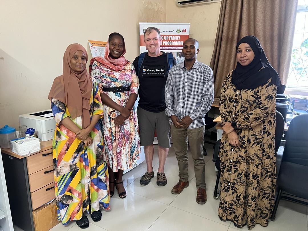 @EngenderHealth in #Zanzibar met with Ben Kahrl - the Kahrl Family Foundation our donor for Sports for Development. They shared lessons from the implementation & collaboration with local partners @sdho_zanzibar & explored the partnership's future prospects. #SRH #purposefulplay