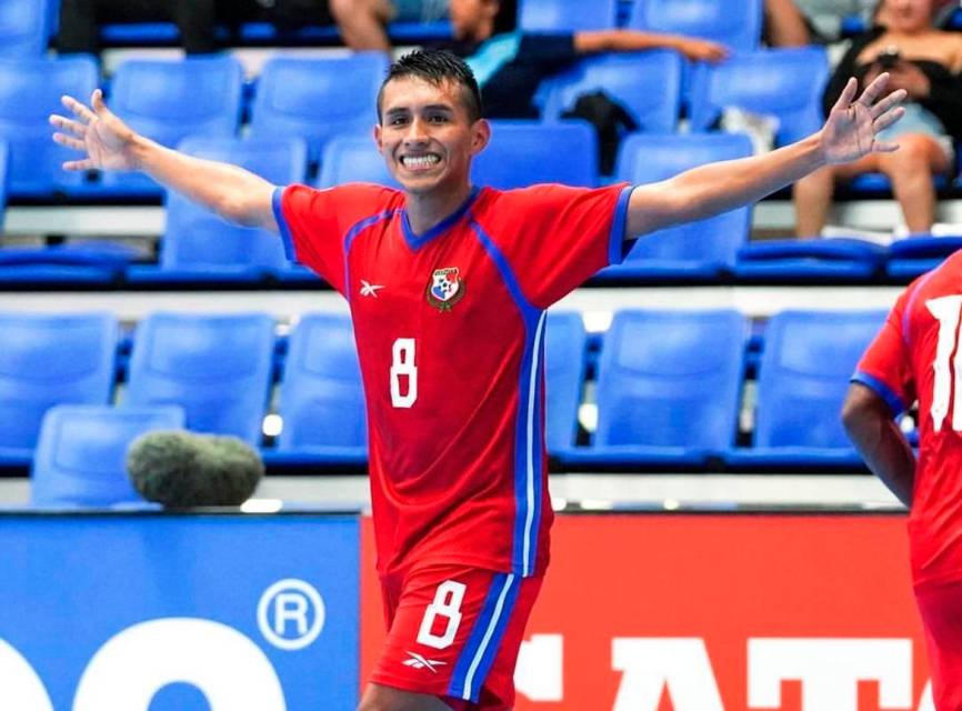 No me monto en el barco del triunfo, porque siempre estuve desde sus inicios cuando lo introducimos al país por allá en 2002. Pero que lastima que se celebre el pase al Mundial de Futsal, sin gimnasio para esta disciplina, sin fogeos y una Liga inestable. Son unos héroes. ✍️⚽️🇵🇦