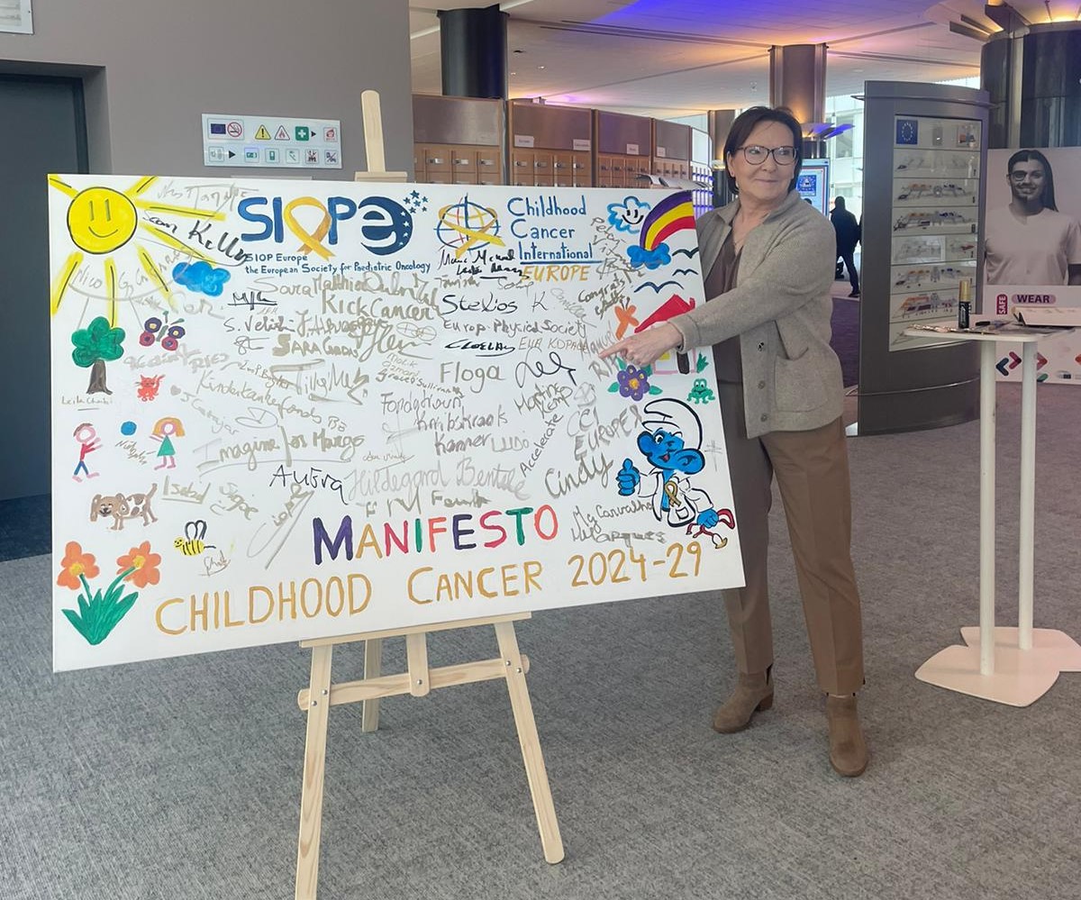 Thank you for signing our EU Elections Manifesto @EwaKopacz. 🙏It is a privilege to have your support on our European Paediatric Cancer Community Manifesto: Cure More, Cure Better and Tackle Inequalities.🎗️