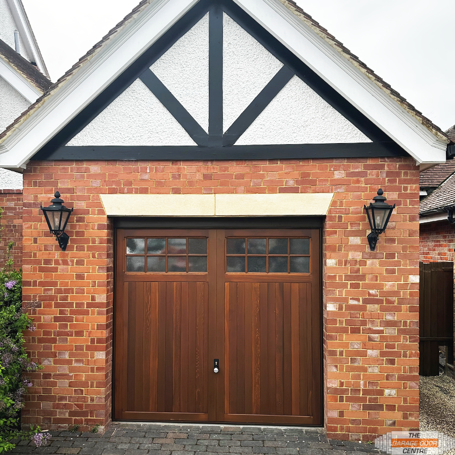TheGDC's tweet photo. The original up and over garage door offers you quality, good looks and value for money.🍀 They are available in a wide variety of designs, materials, colours and finishes.

Contact us on upgrading your garage door today:
📞 01933 229135
📧 enquiries@thegaragedoorcentre.co.uk https://t.co/rQNFh5lfQO