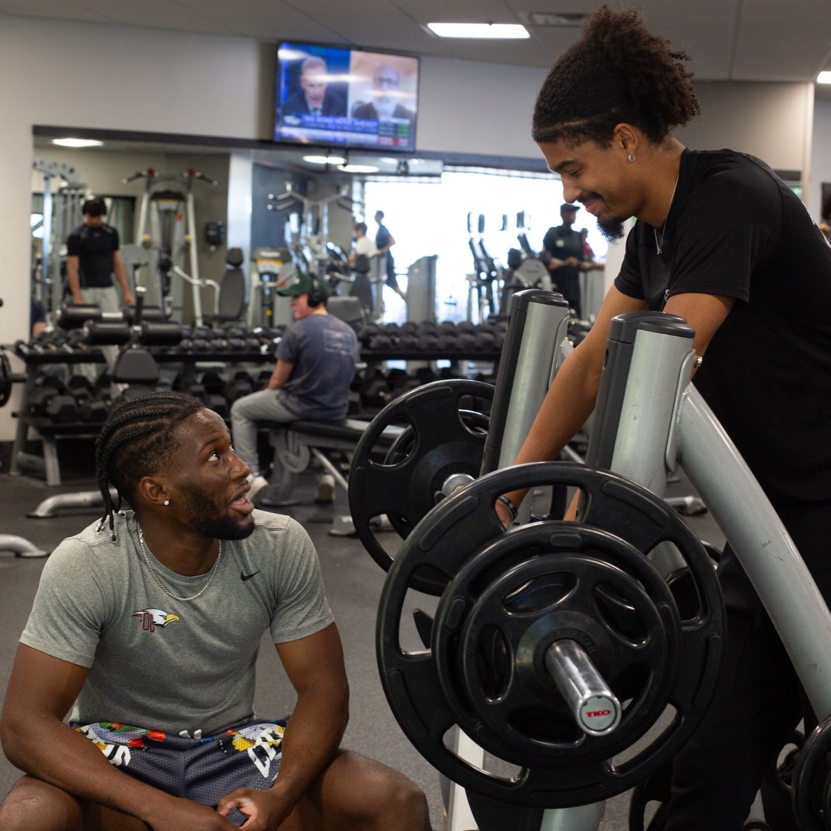 okchristian's tweet photo. Happy #NationalExerciseDay, Eagles! ๐๐ป Stay energized and productive by prioritizing your physical health. With the Dub facilities and a variety of classes, Team OC helps you to stay fit and active. Visit https://t.co/qoza1IpAHC
.
#TeamOC #OCFitness #Christian #University #OKC https://t.co/O8OuQb3Kfp