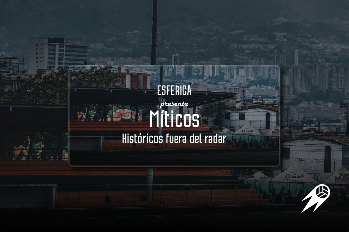 EsfericaFC's tweet photo. ⚡️¿𝗡𝗼𝘀 𝗮𝘆𝘂𝗱𝗮́𝗶𝘀?⚡️

➡️Seguimos construyendo catálogo y tenemos dudas: pensamos que sería interesante crear una colección de podcasts en la que agrupar equipos míticos del fútbol ahora en categorías menores:

Dépor, Málaga, Schalke (si existiera xd), etc... Pero no sabemos como reflejar esa intención. 

Estas son algunas ideas, pero si se os ocurre algo sería maravilloso👀