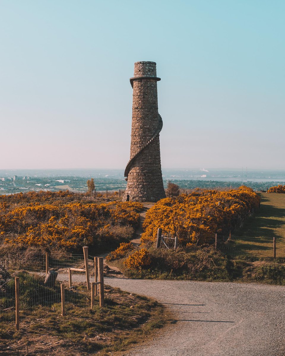 One of #Dublin’s hiking gems: the Ballycorus Lead Mines & Carrickgollogan Hill Loop ⛏️🌲⛰️ Hike info: 🥾 Suitable for all levels 🚗 Carparks on site Dublin hiking guide 👉 bit.ly/4cUOTSJ 📸 monikaharmonika [IG] #LoveDublin