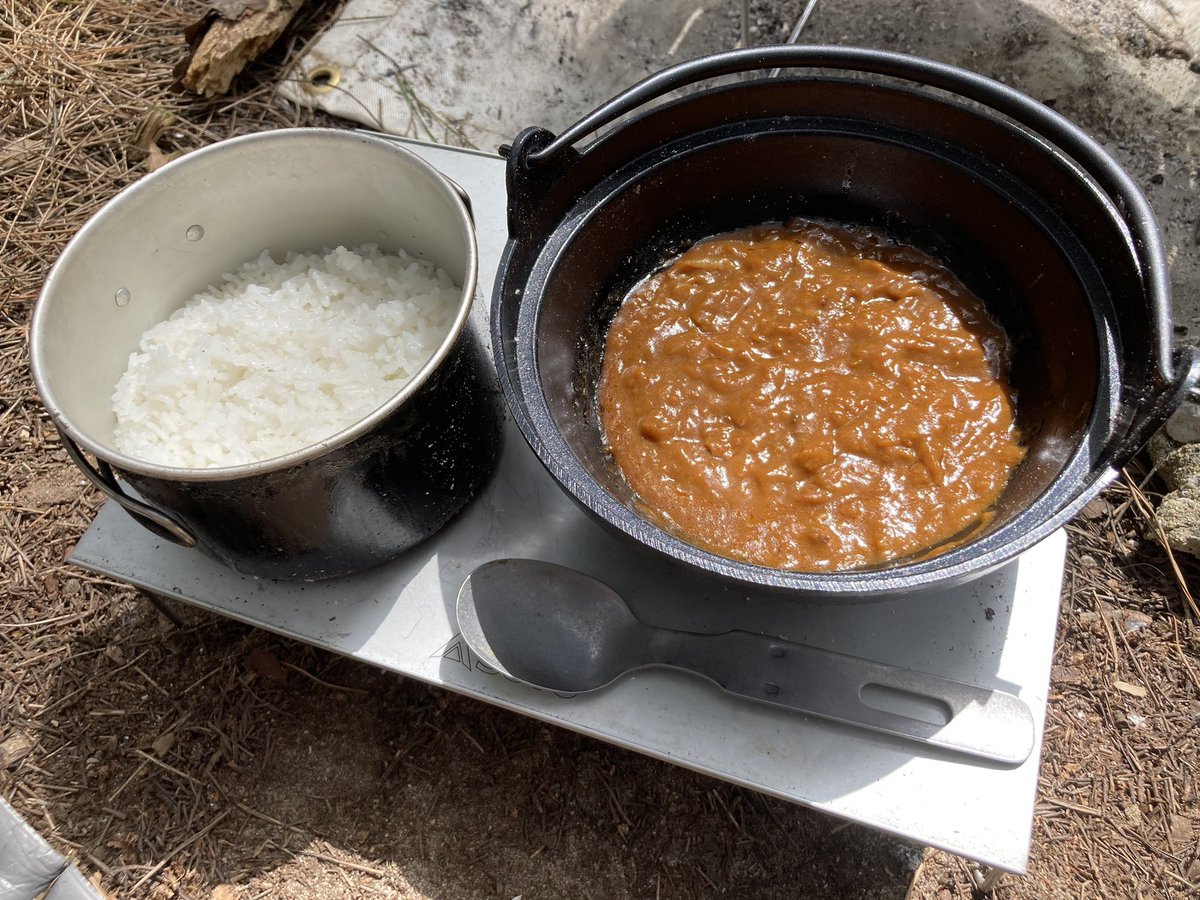 memetaa_1228's tweet photo. 先月買ったソロ鍋でいろいろキャンプ飯🫕
全部ウマかった🐴✨おやすみ〜💤 https://t.co/OkPIkdzGaB