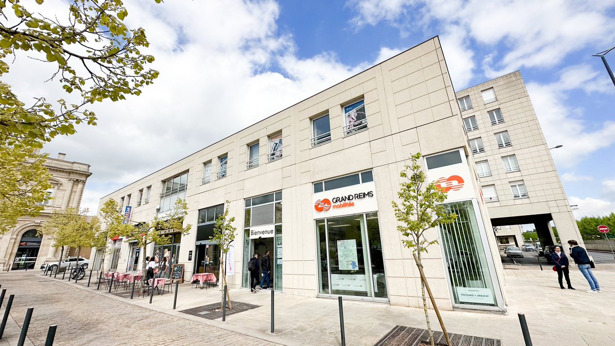 Inauguration de la Maison des Mobilités du #GrandReims ! Un nouvel espace d'accueil, stratégiquement situé au centre de la ville (parvis de la gare Reims-centre) et au coeur des connexions intermodales : le point d'entrée idéal pour tous les usagers de @GrandReims_Mob.