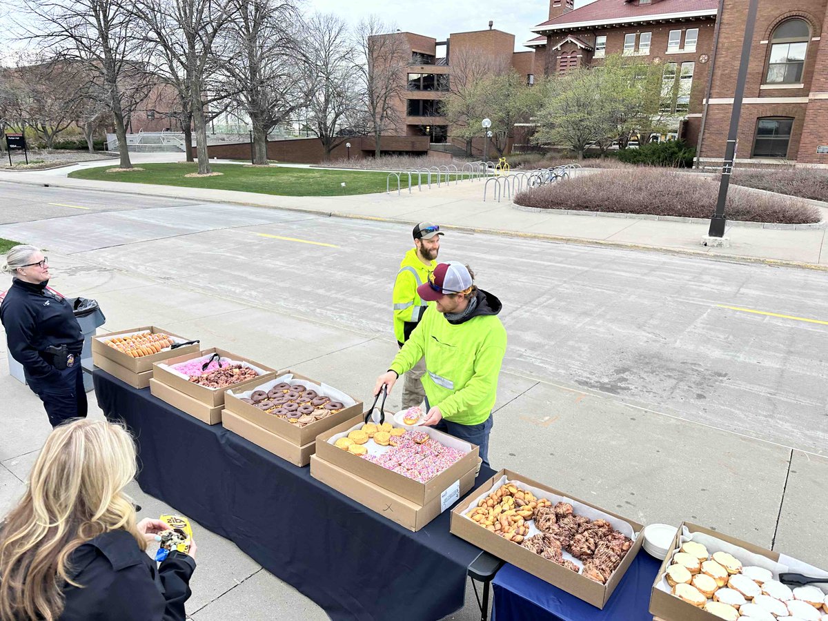 Join us on the St Paul Campus this morning. Coffee, donuts, and conversations about campus safety! Here until 9:30am outside of the St Paul Student Center.