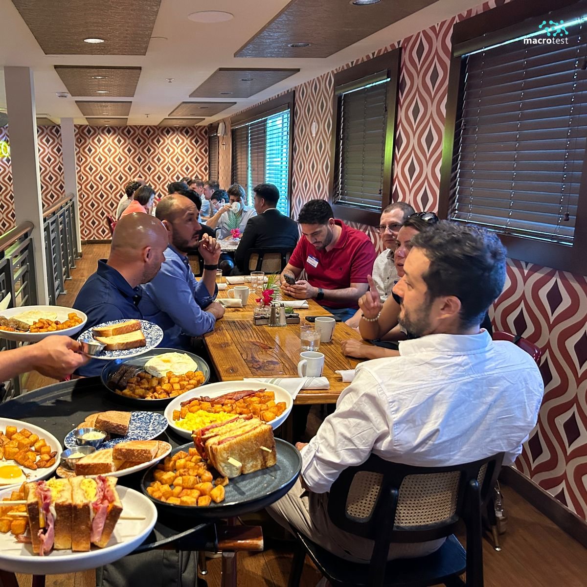 ¡Qué experiencia tan maravillosa fue el Innovate &amp; Brunch #Startup Challenges 2024! 👏🏻🥳  

Queremos expresar nuestra más profunda gratitud a todos los/as asistentes y en especial Raymond Gong🚀  

#InnovateBrunch2024 #Brunch  #Miami #Business #Startups #Innovacion #Macrotest