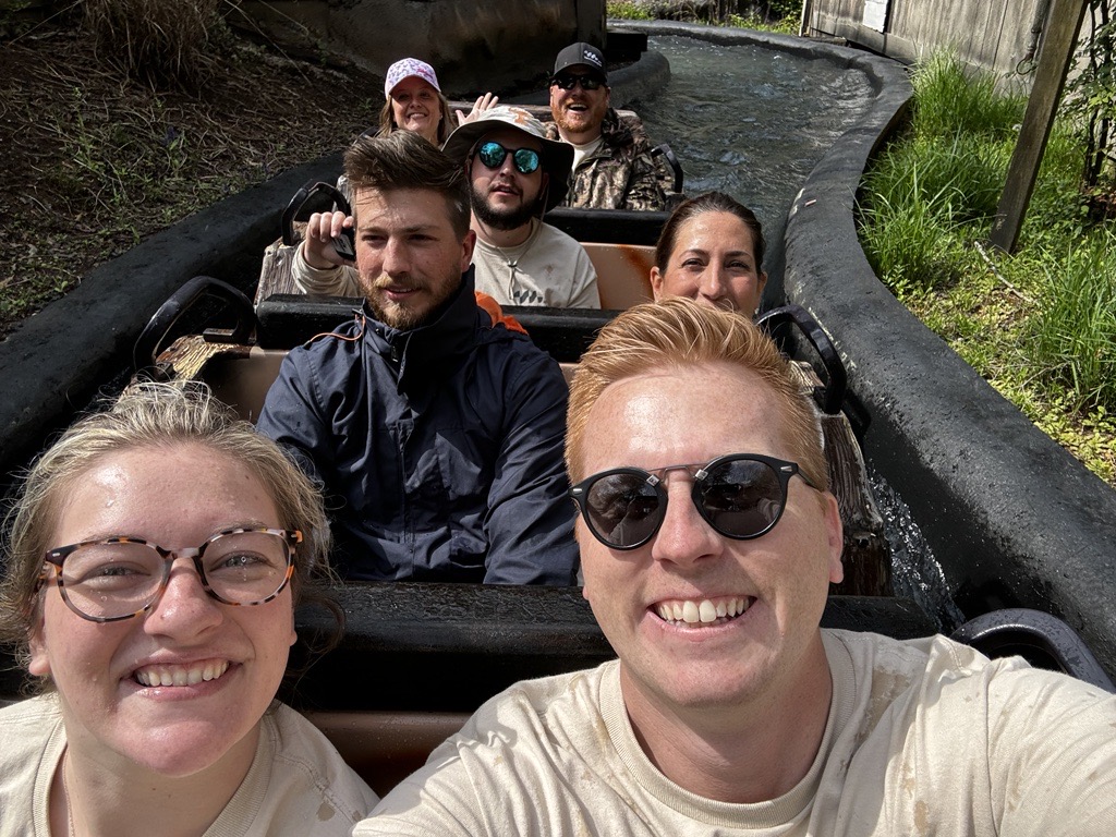 Q2 CKO was one for the books 🎢

From Happy Hour to Dollywood - we enjoyed good quality fun with our coworkers! 

#companykickoff #employeefun