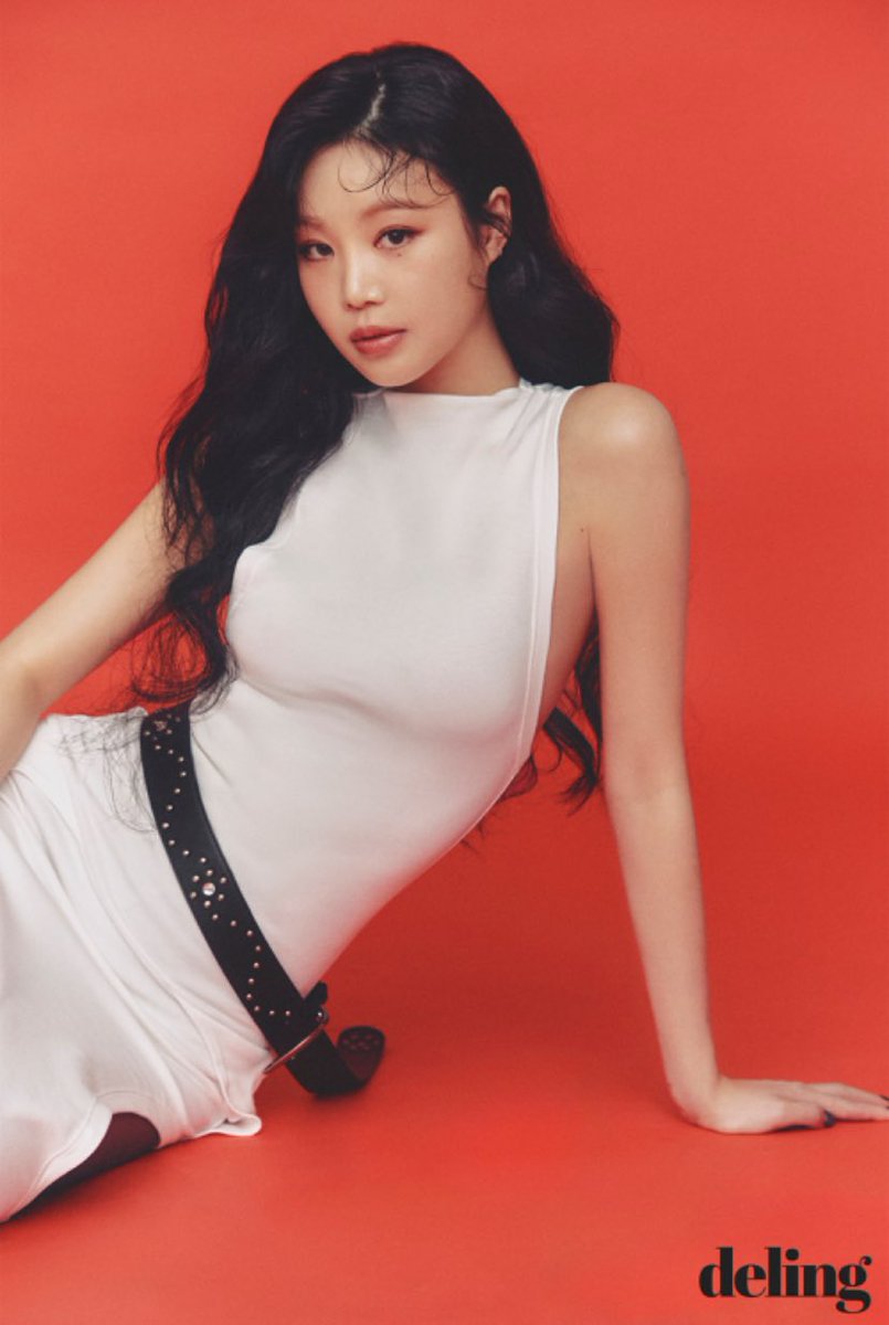 เอ่อ ขอก๊อก ๆ สาวคนนี้👇🏻 มีคัม!!บคเดือนหน้า นะก้ะ ทุกคนโปรดรอฟัง ก่ะ