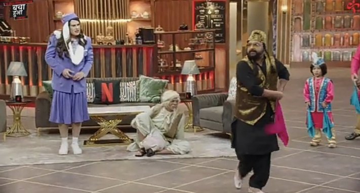 @KapilSharmaK9 @WhoSunilGrover @kikusharda @Krushna_KAS @apshaha Grt performance from the team ur altaf raja getup kapil Paaji 👌nad last nofbthe least oxygen from harmonium 😊😊😊😊😊 Sunil paaji character is like a kastoori every where it is with grt fragrance in ur show💞💞🎉🎉👌💘